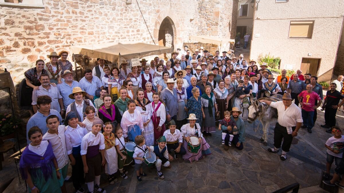 Una edición pasada de la Feria de Oficios Perdidos de Lituénigo. / AYTO. LITUÉNIGO