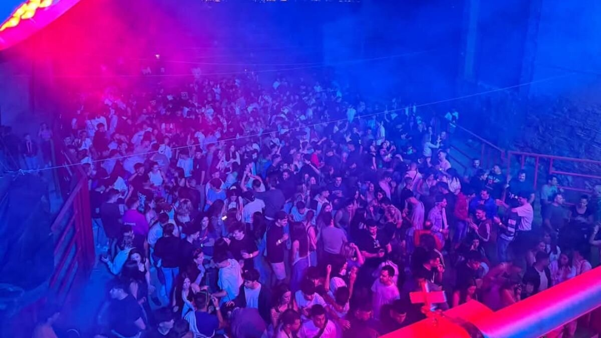 Ambiente festivo en las fiestas de Pastriz.