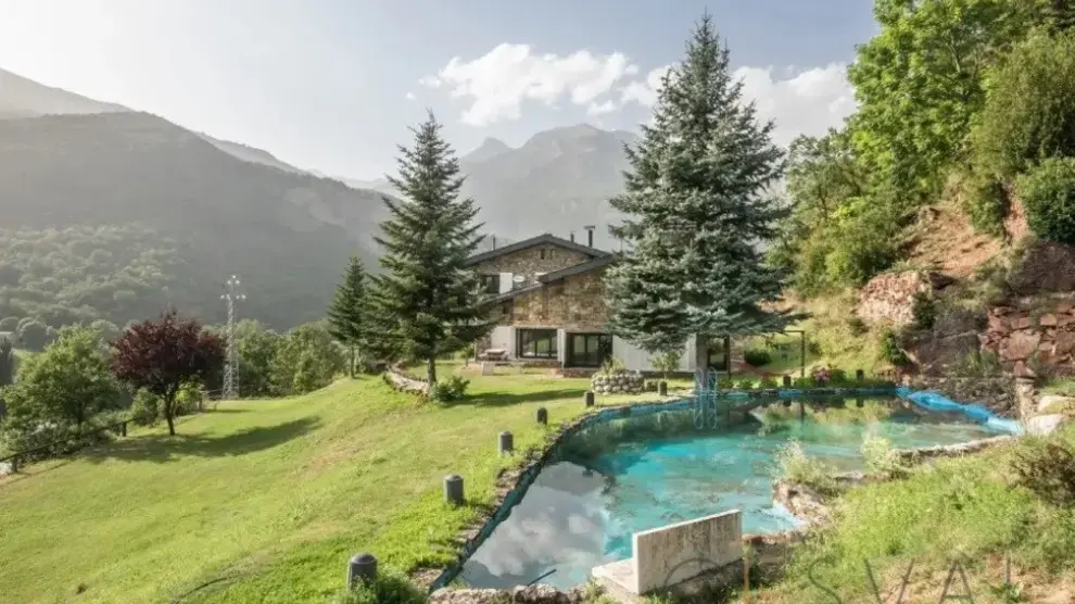 Una vivienda de lujo, por encima de los 850.000 euros, en el municipio de Sesue / Idealista