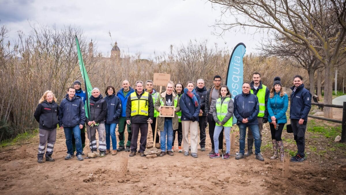 Acción medioambiental de Lujama en Cuarte de Huerva. / LUJAMA