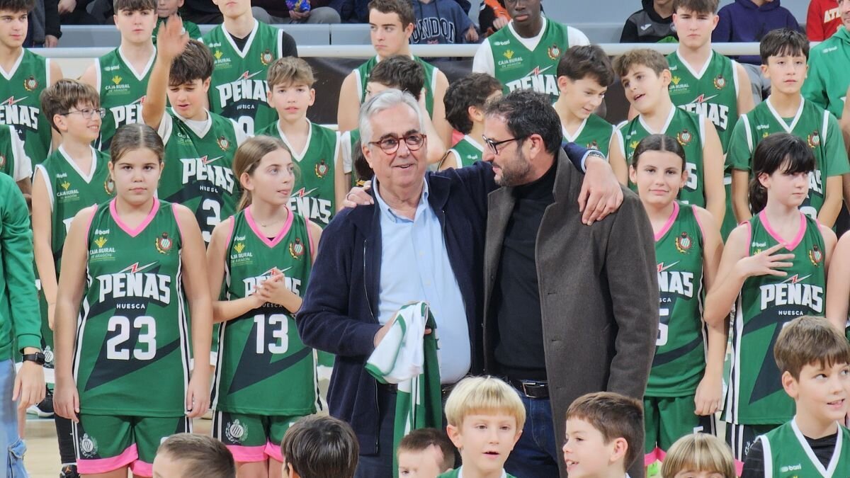 Juan Carlos Bandrés (Grupo Lobe) y Fernando Escorz (CB Peñas). / HA