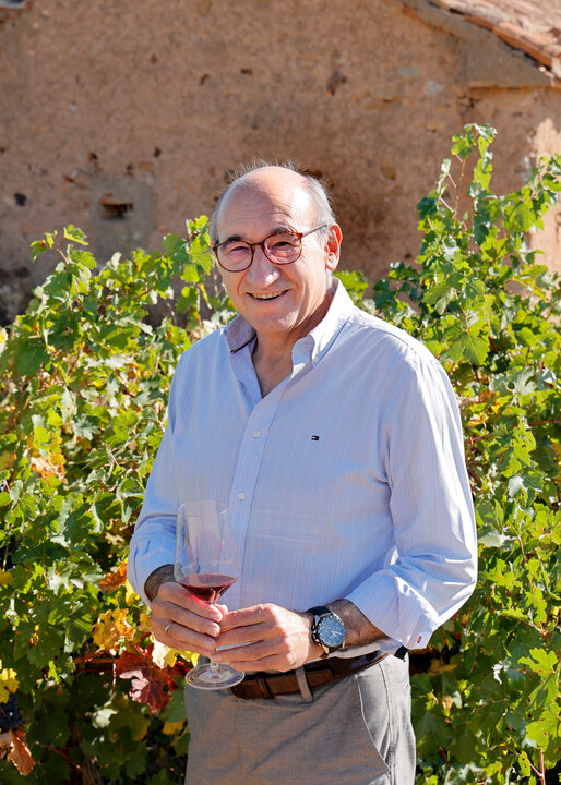 Enrique Chueca se jubila tras 40 años como director de Bodegas Aragonesas