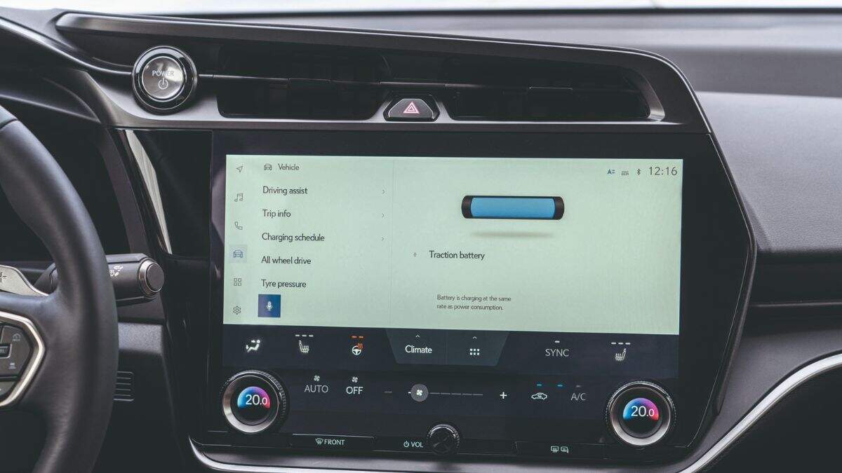Pantalla táctil del Lexus RZ. / Lexus