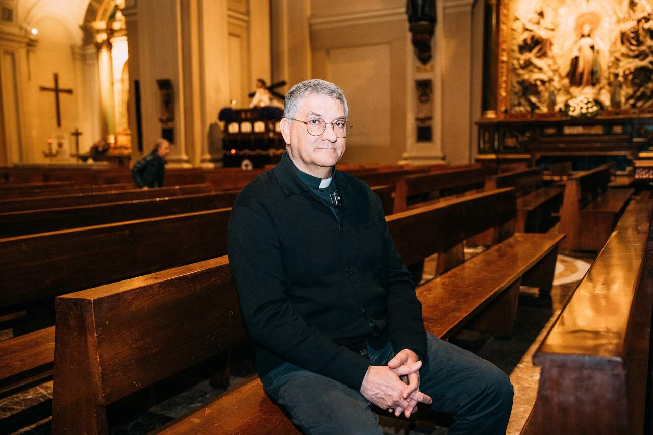 Ignacio Álvarez en la Basílica de Santa Engracia / Álvaro Calvo para HOY ARAGÓN