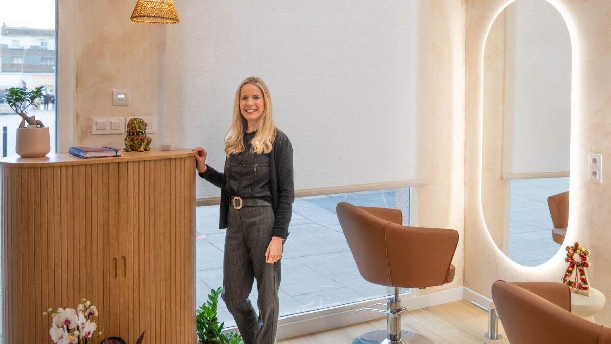 El salón de Laura Esteras Estilistas se sitúa en la calle Mayor 54 de Zuera. / Ruth Luengo