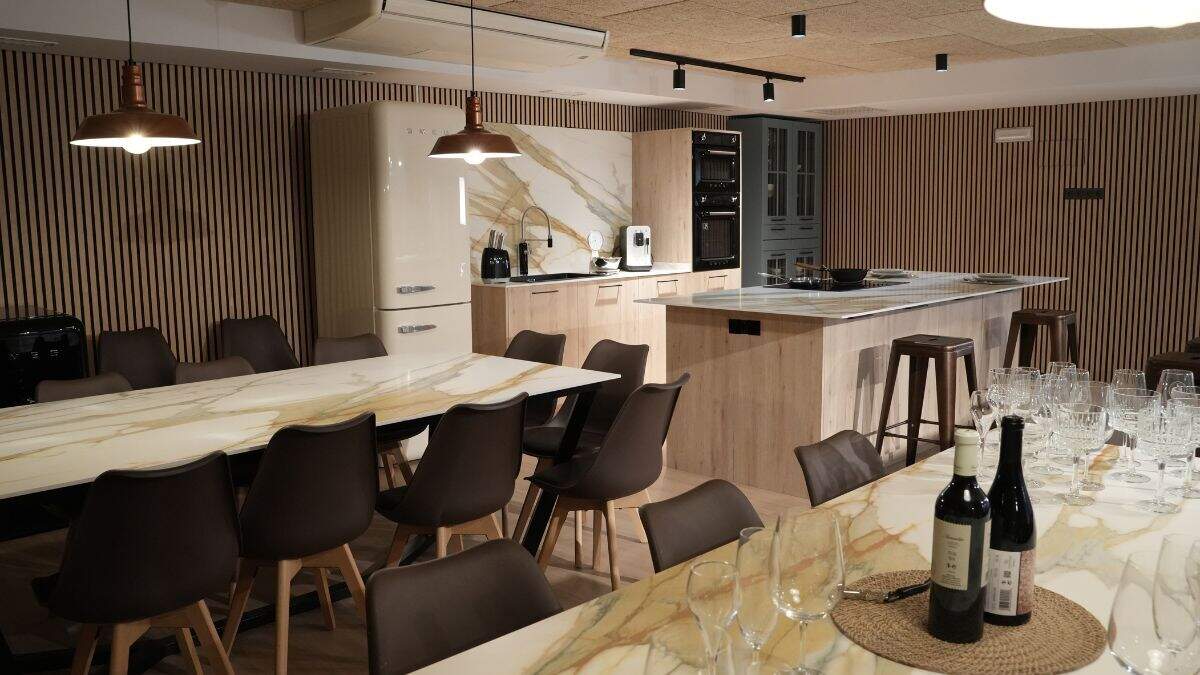 Sala Smeg. / VERANSTAL