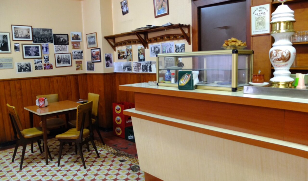 El interior del bar Miguel / HOY ARAGÓN