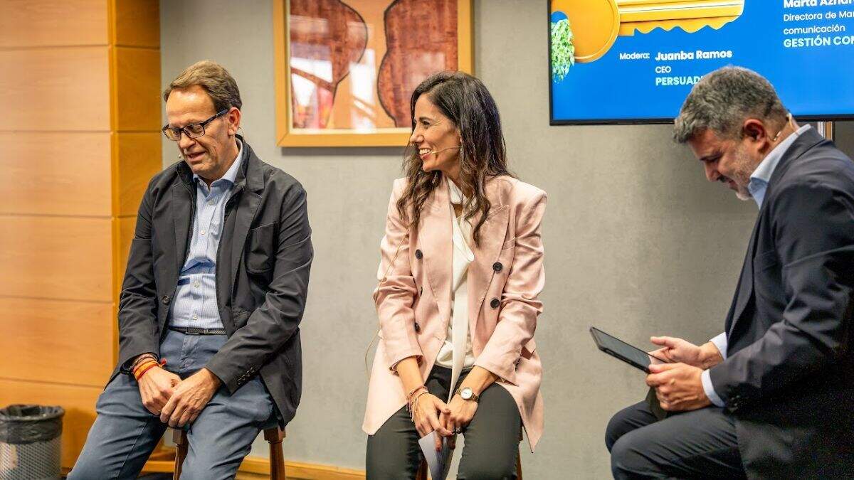 Fernando Montón, director general de Grupo Plaza 14; y Marta Aznárez, directora de MK de Gestión Común. / ÁLVARO CALVO