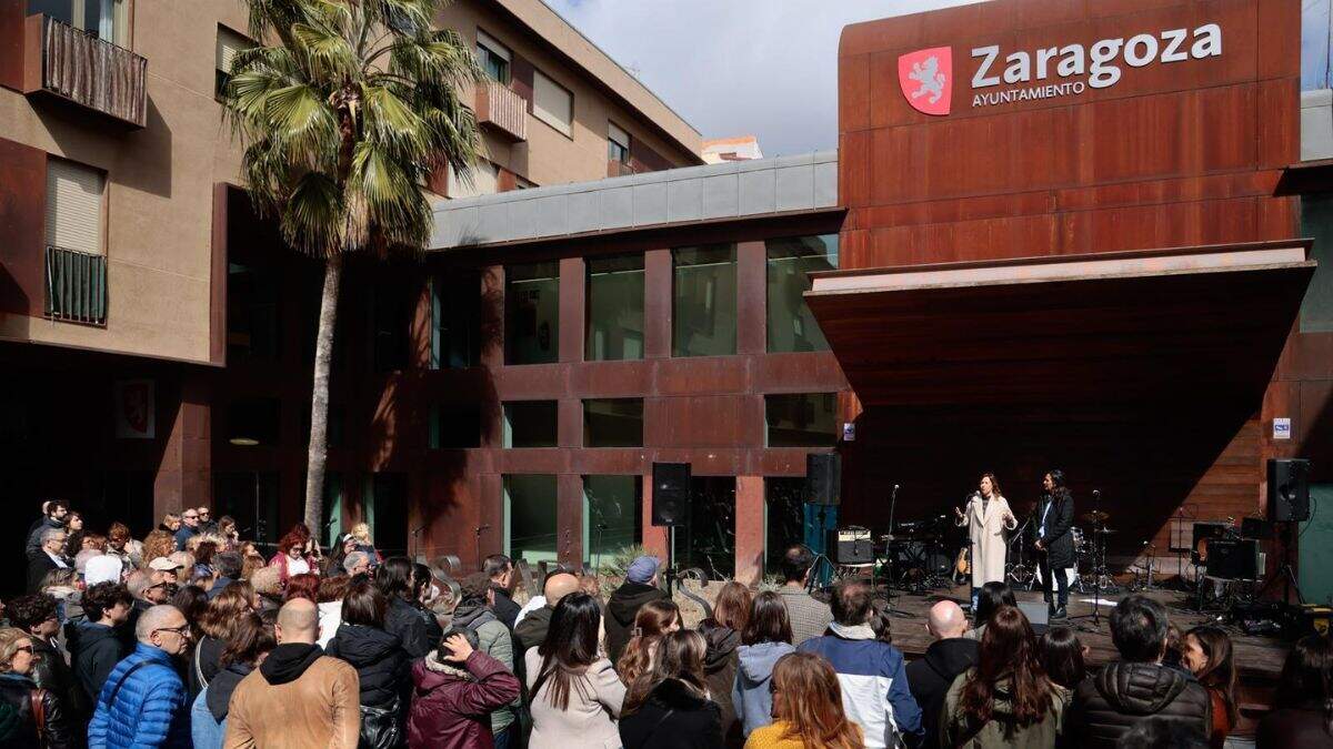 Reapertura del nuevo centro de Las Armas, en el barrio de San Pablo. / AYTO. ZARAGOZA