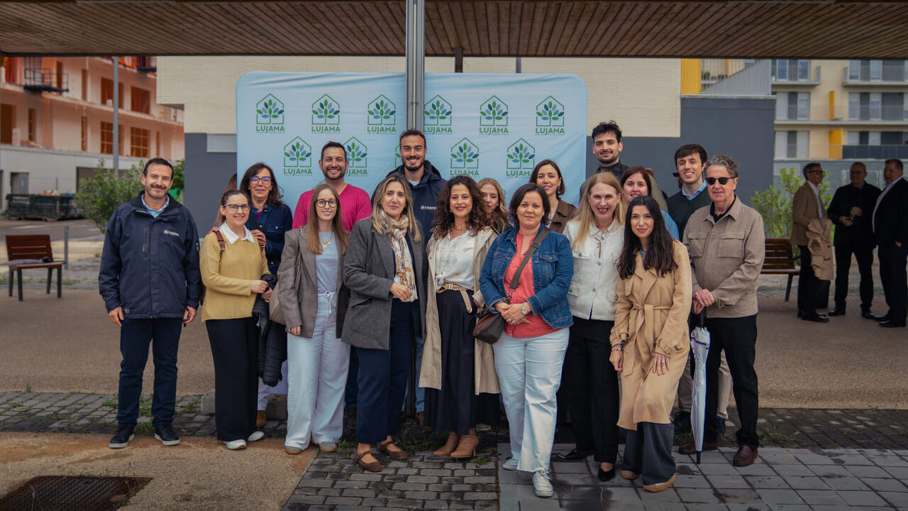 Acto de colocación de la primera piedra de Residencial Acacias en Utebo (Zaragoza), que marca el inicio de sus obras