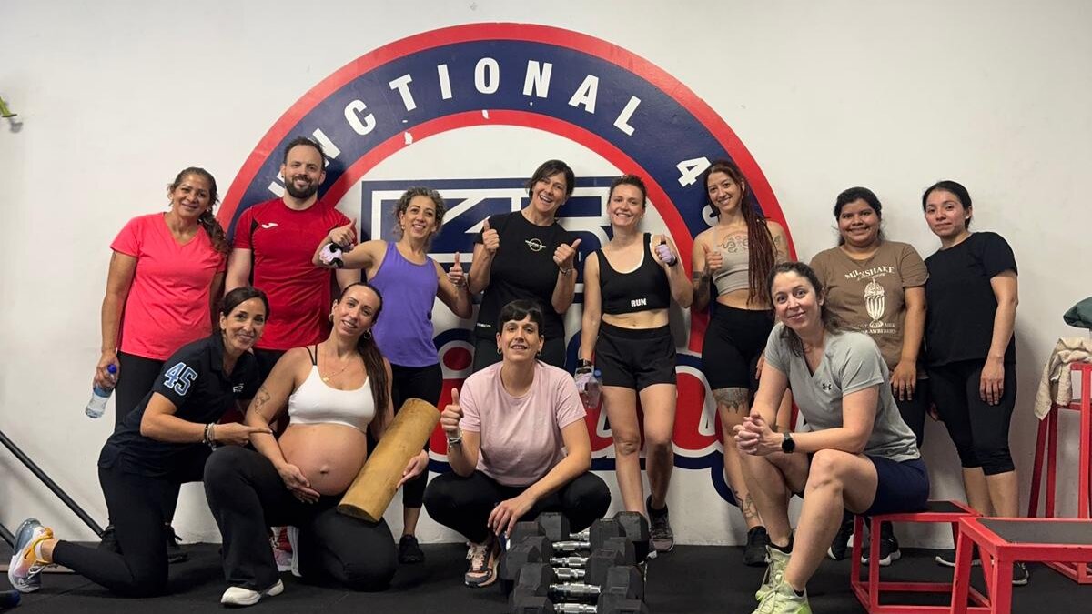 Entrenamiento de fuerza en F45 Training
