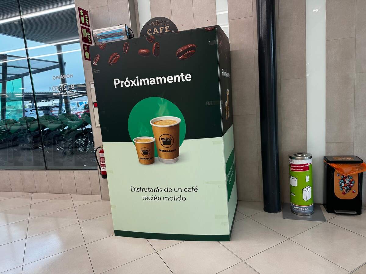 Puesto de café que ya se puede ver en el Mercadona de Cuarte de Huerva